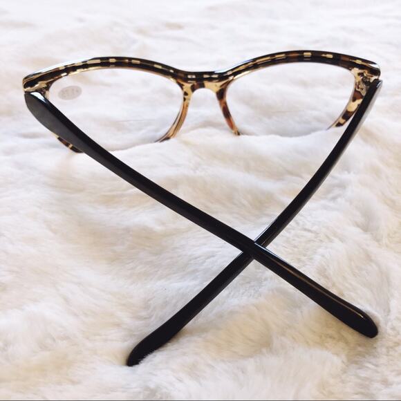 Bailey Cheetah Cat Eye Bi-Focal Reader Glasses - Picture 9 of 10
